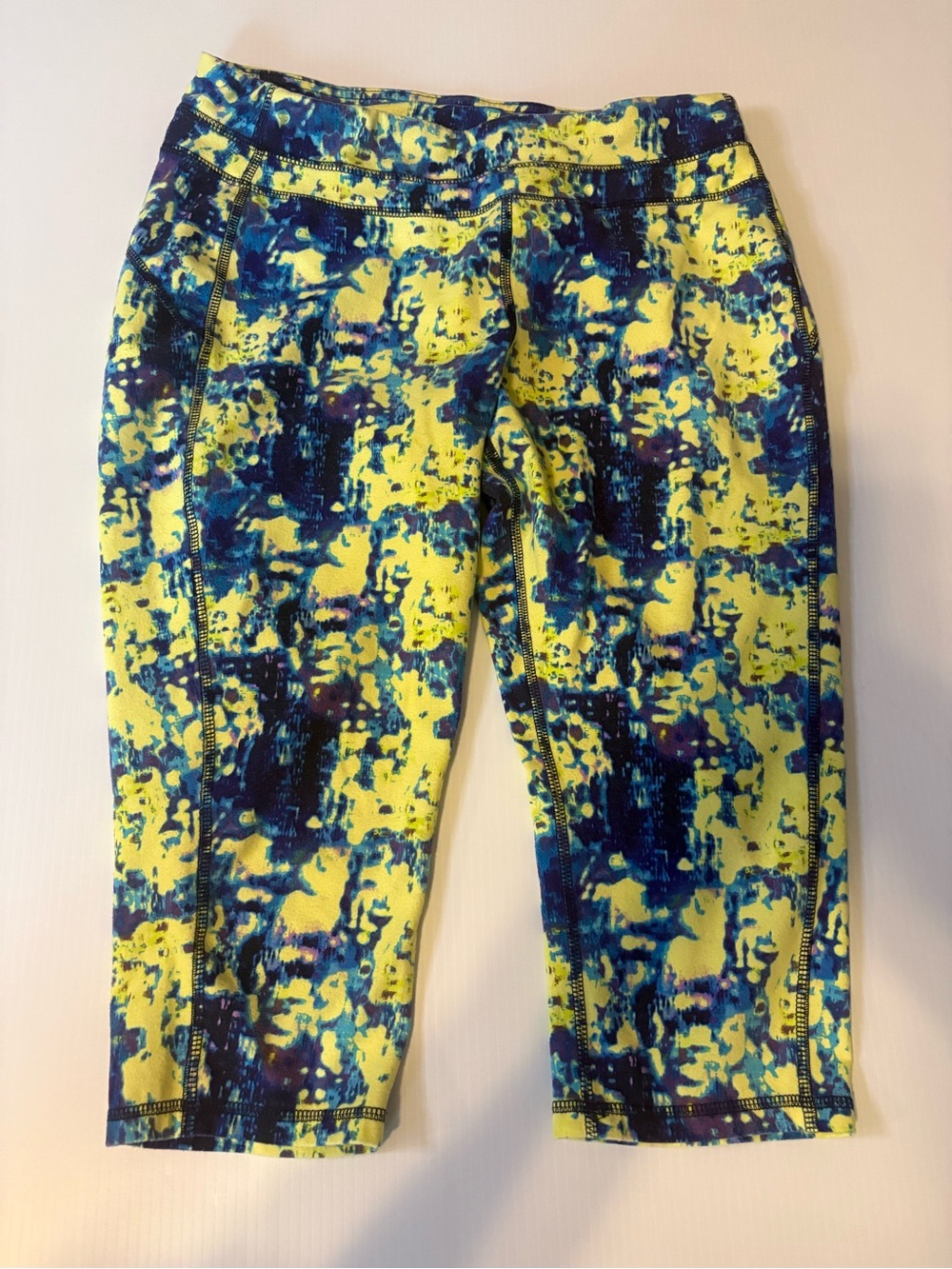 tek gear Yellow & Blue Printed Women’s Active Crop Leggings